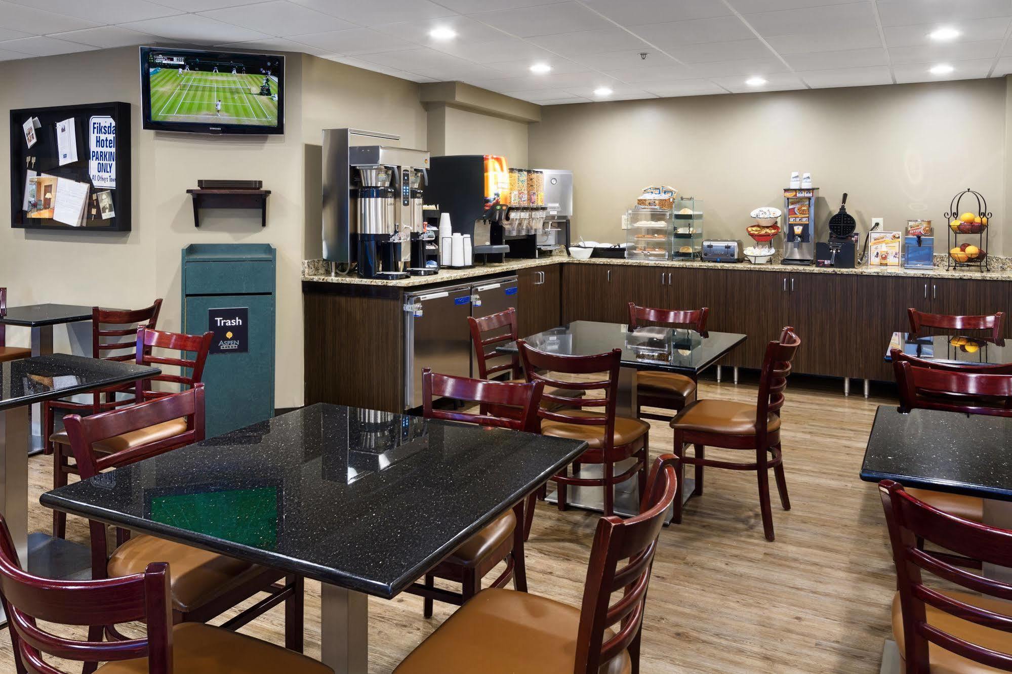 Hotel Aspen Select Rochester Zewnętrze zdjęcie